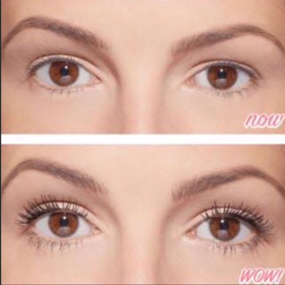 Benefit Roller Lash Mascara - Picture 11 of 12